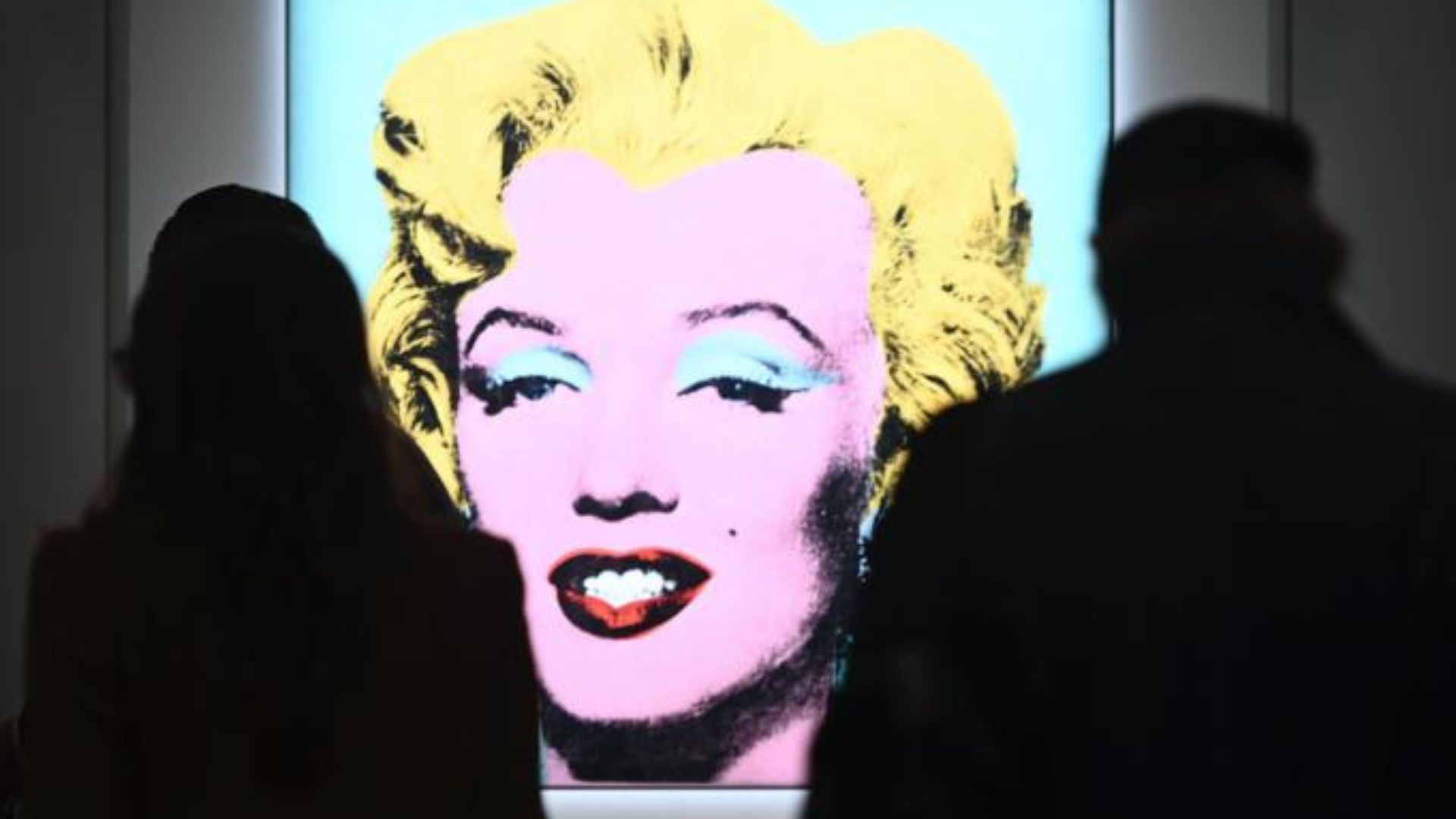 Andy Warhols Marilyn Monroe picture sells for a record 195M usd