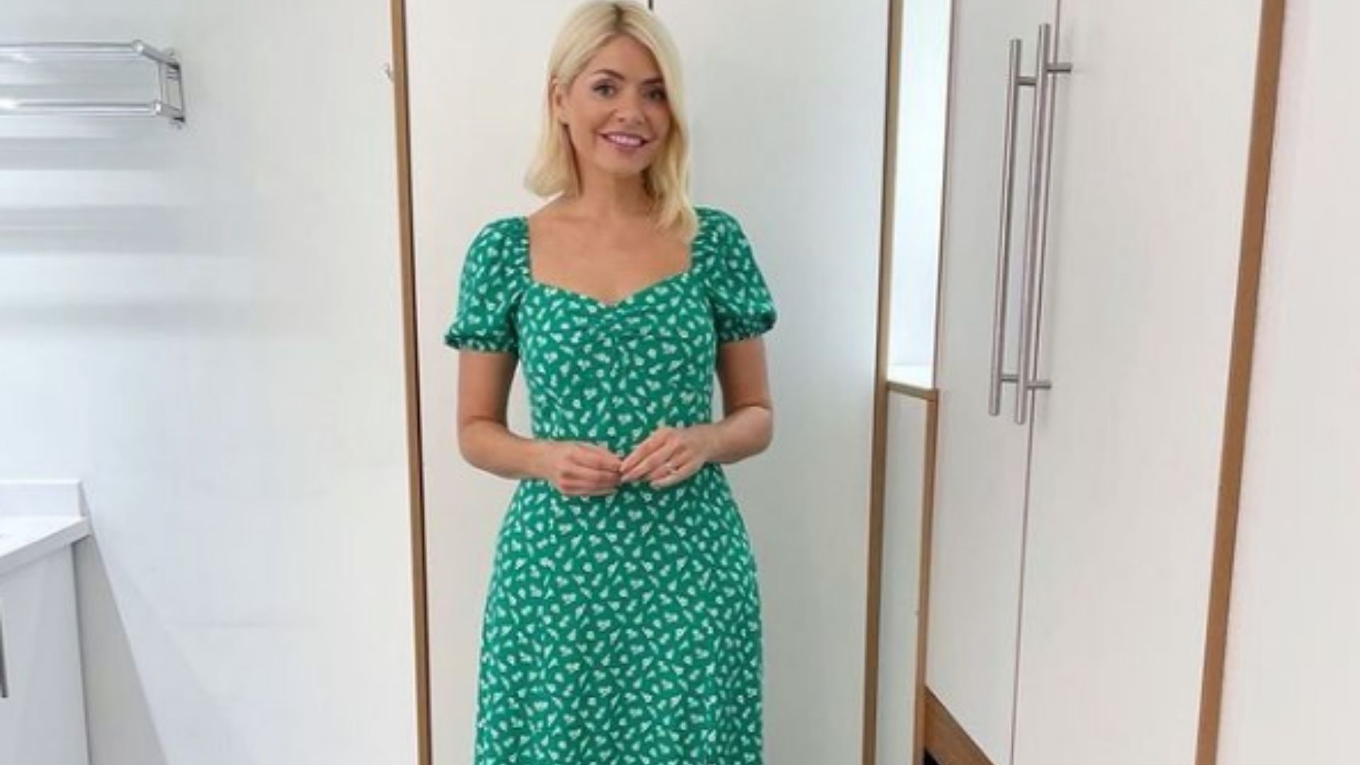 Holly Willoughby wows in an Other Stories dress that is ideal for summer