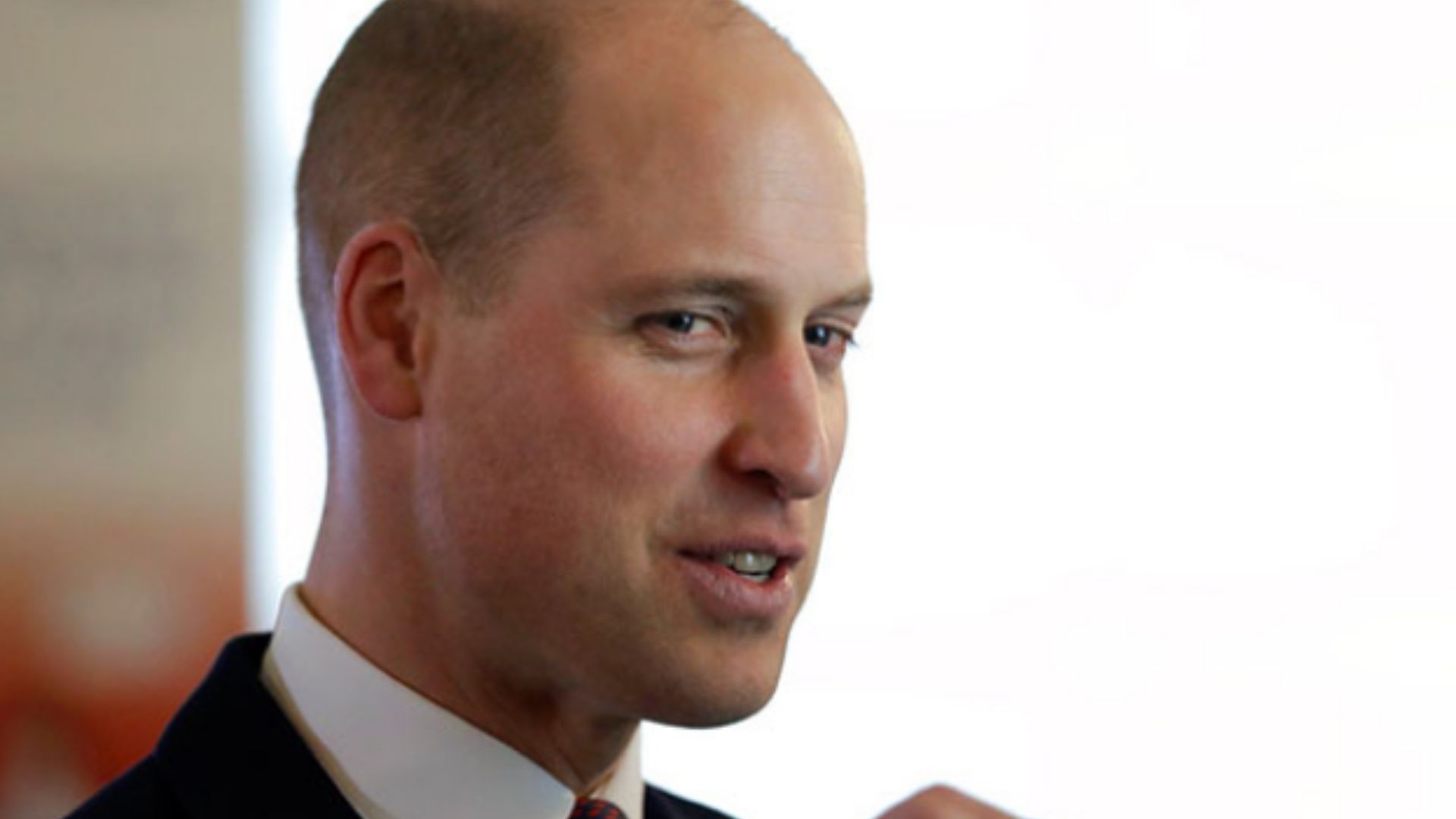 Prince William spotted trading homeless magazine in London