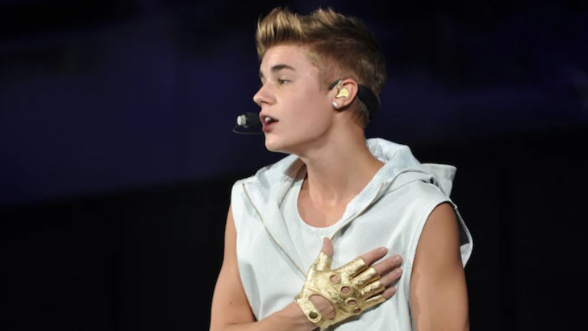 H&M affirms it has rights to Justin Bieber merchandise