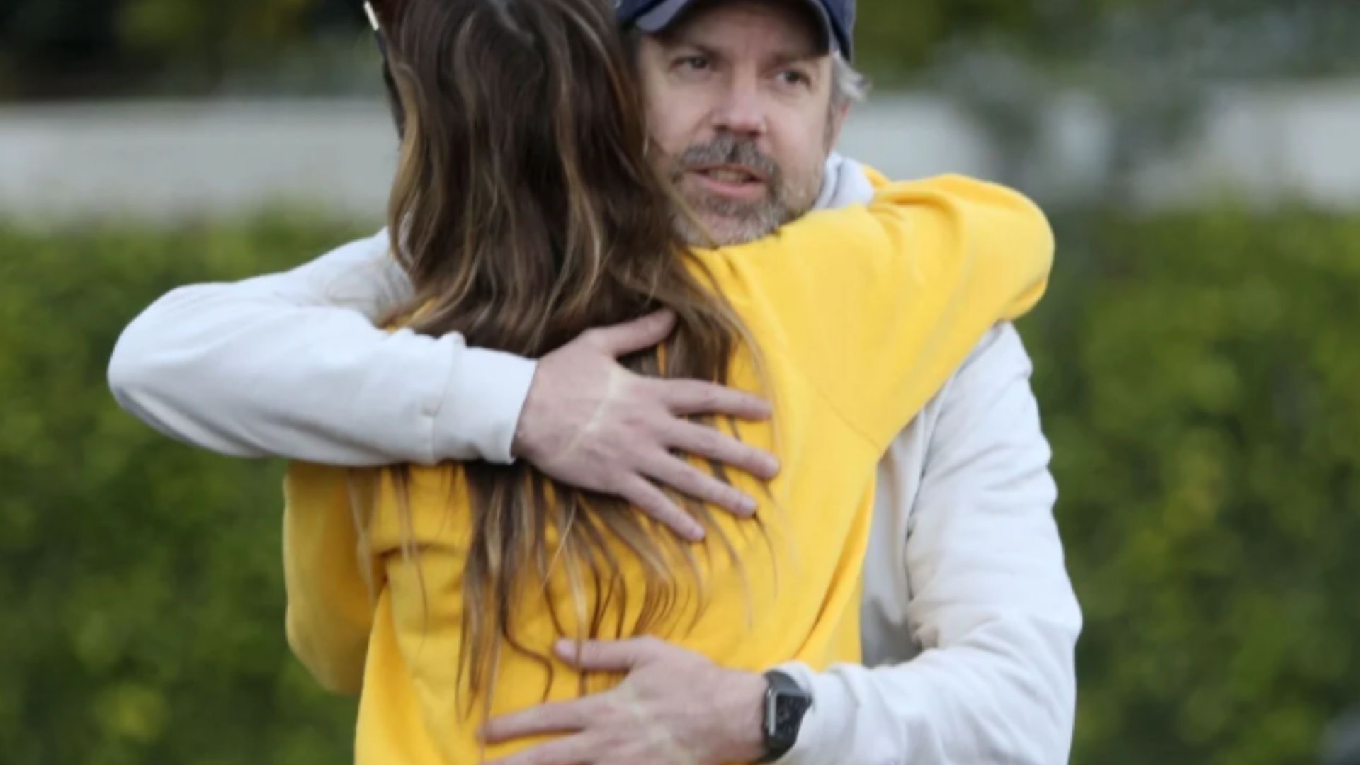 Olivia Wilde and Jason Sudeikis share an amicable embrace in LA