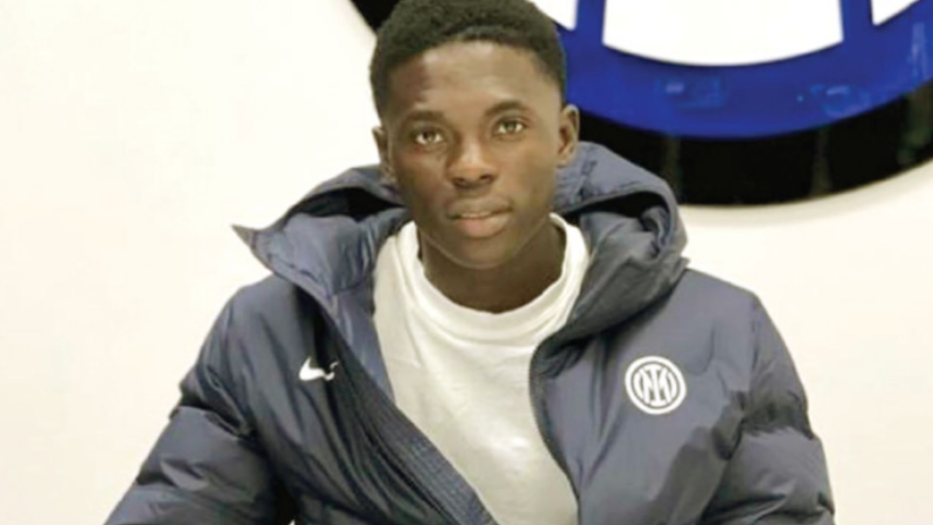 Remos Akinsamiro joins Inter on a four-year contract